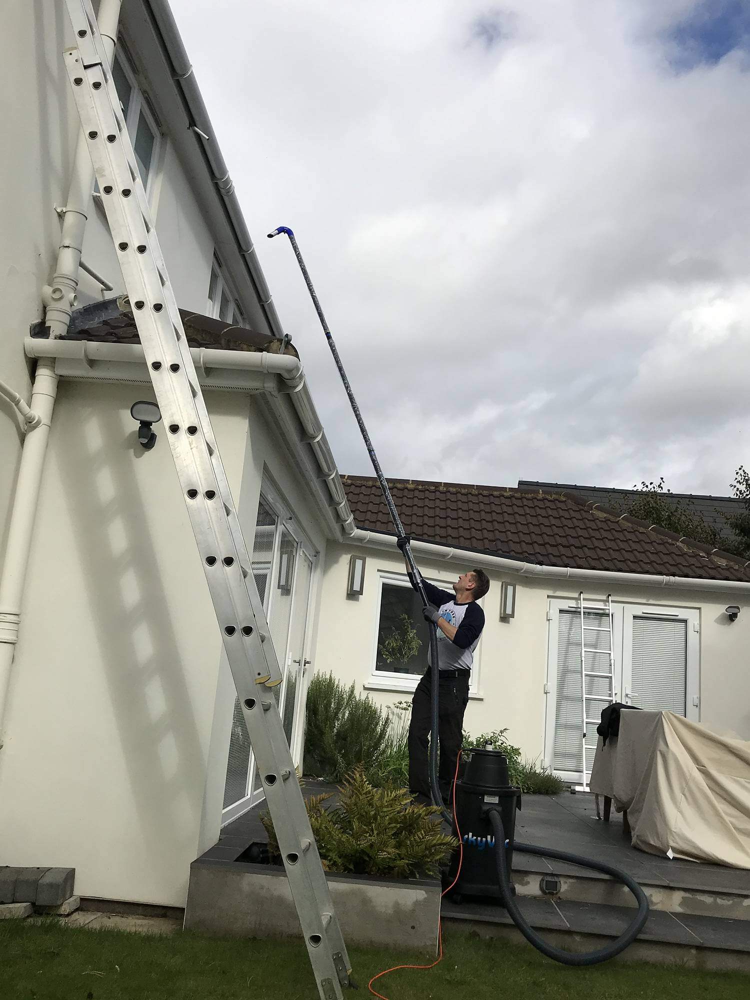Window cleaners working in Cheltenham